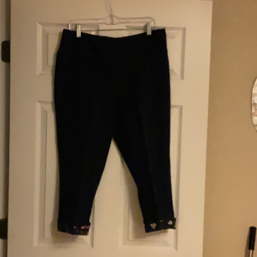 Issac Mizrahi live 24/7 stretch pants.